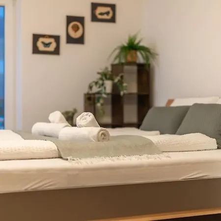 Apartment Jasminkas Host 2, Ruhig, Und Naturnah, Gratis Parkplatz Und Balkon St. Gallen