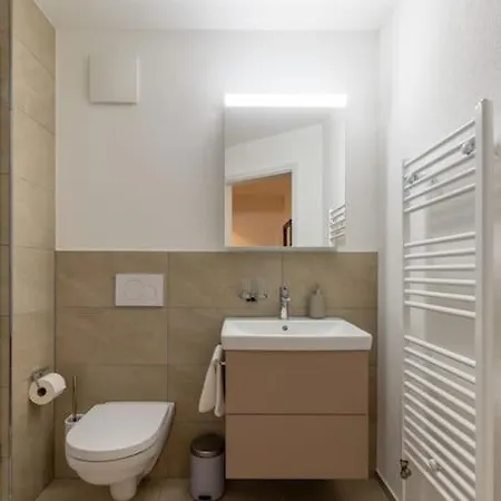 Jasminkas Host 2, Ruhig, Und Naturnah, Gratis Parkplatz Und Balkon Appartamento *