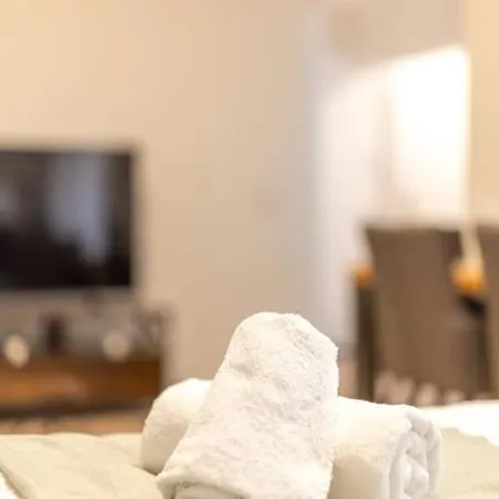 Jasminkas Host 2, Ruhig, Und Naturnah, Gratis Parkplatz Und Balkon Apartment *