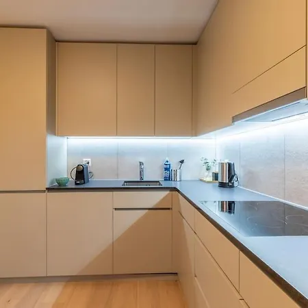 Jasminkas Host 2, Ruhig, Und Naturnah, Gratis Parkplatz Und Balkon