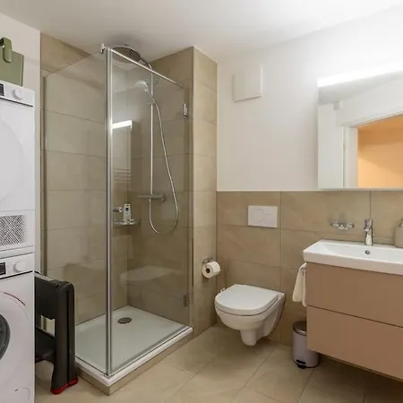 Jasminkas Host 2, Ruhig, Und Naturnah, Gratis Parkplatz Und Balkon Appartamento *