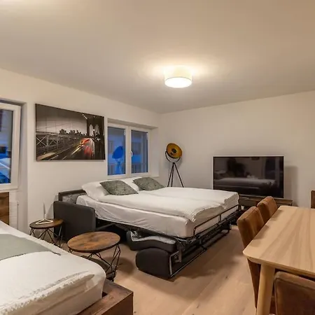Jasminkas Host 2, Ruhig, Und Naturnah, Gratis Parkplatz Und Balkon St. Gallen