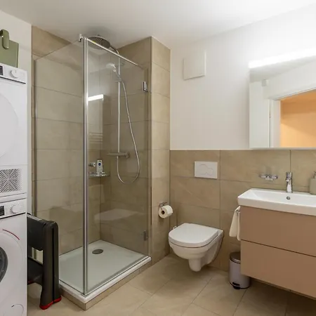 Apartment Jasminkas Host 2, Ruhig, Und Naturnah, Gratis Parkplatz Und Balkon *
