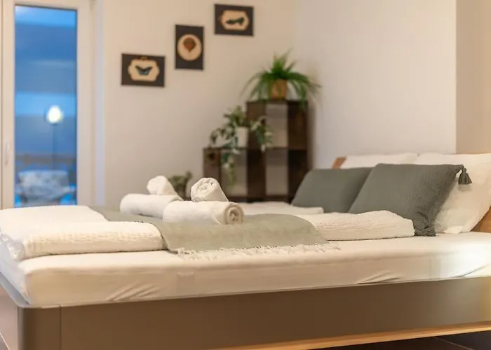 Apartment Jasminkas Host 2, Ruhig, Und Naturnah, Gratis Parkplatz Und Balkon St. Gallen