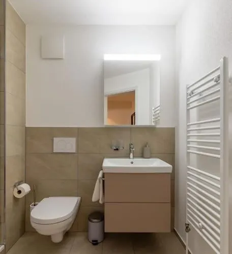 Jasminkas Host 2, Ruhig, Und Naturnah, Gratis Parkplatz Und Balkon Apartment *