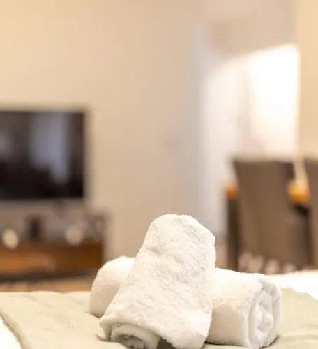 Jasminkas Host 2, Ruhig, Und Naturnah, Gratis Parkplatz Und Balkon Apartment *