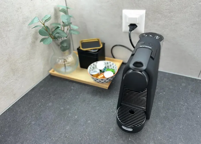 Jasminkas Host 2, Ruhig, Und Naturnah, Gratis Parkplatz Und Balkon Apartment