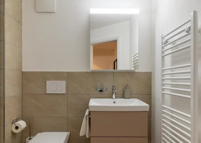 Apartment Jasminkas Host 2, Ruhig, Und Naturnah, Gratis Parkplatz Und Balkon